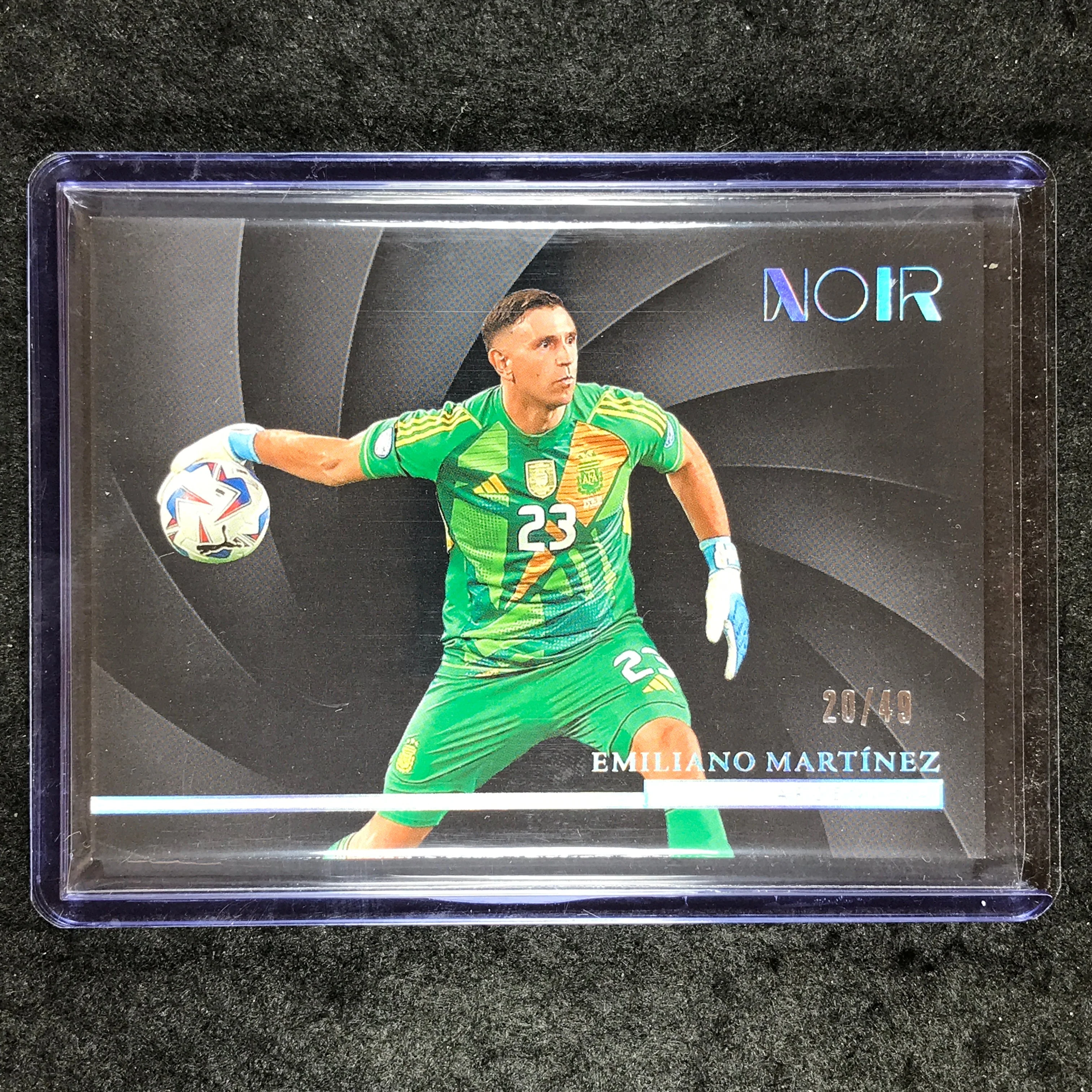 2024-25 Noir Soccer EMILIANO MARTINEZ Horizontal Base Holo Silver 20/49 #146