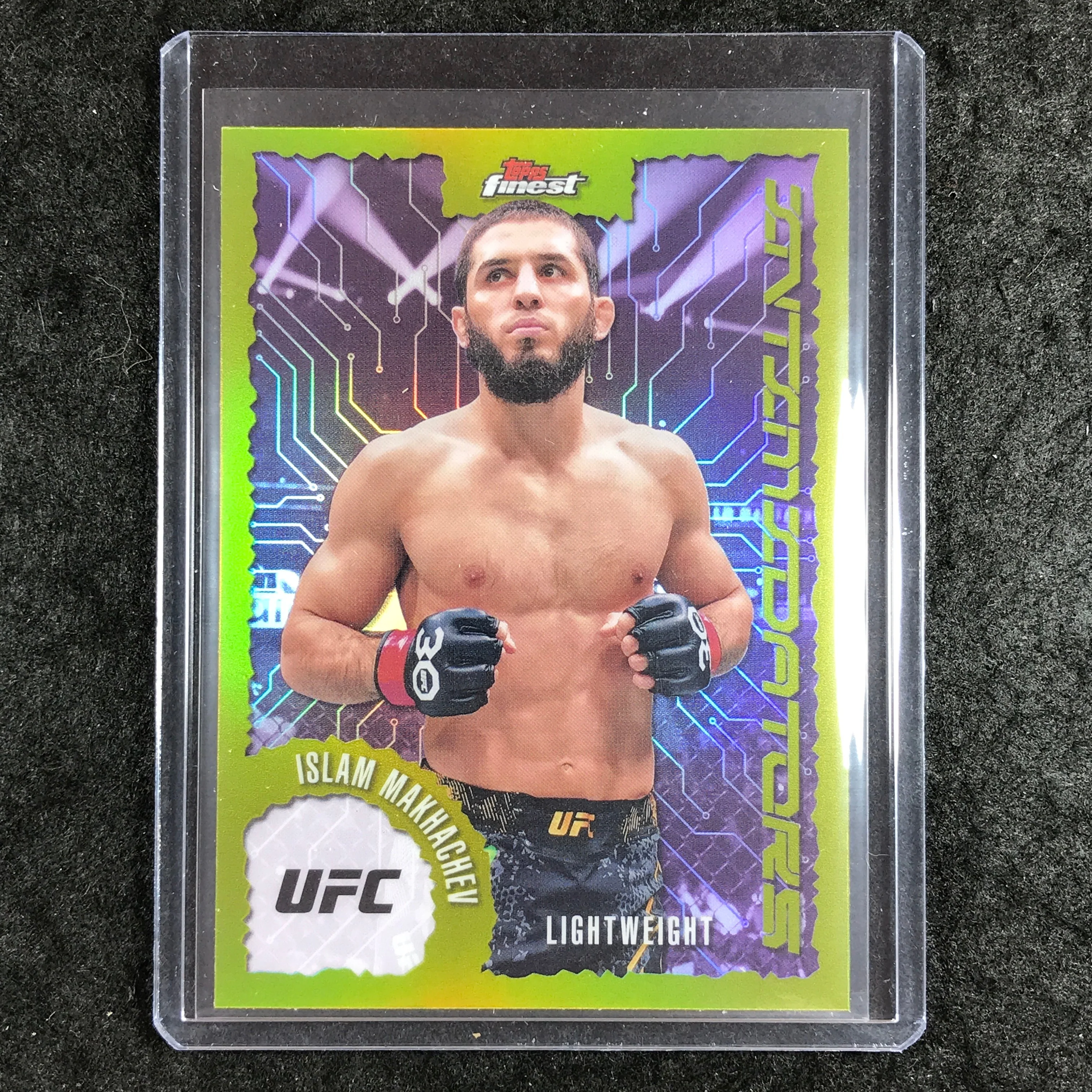 2025 Topps Finest UFC ISLAM MAKHACHEV Intimidators Refractor #10